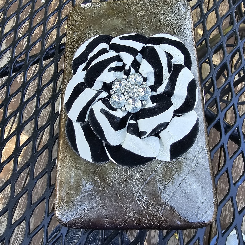 Zebra Fabric Rose Wallet Clutch Metallic Gunmetal Hardcase Checkbook Organizer